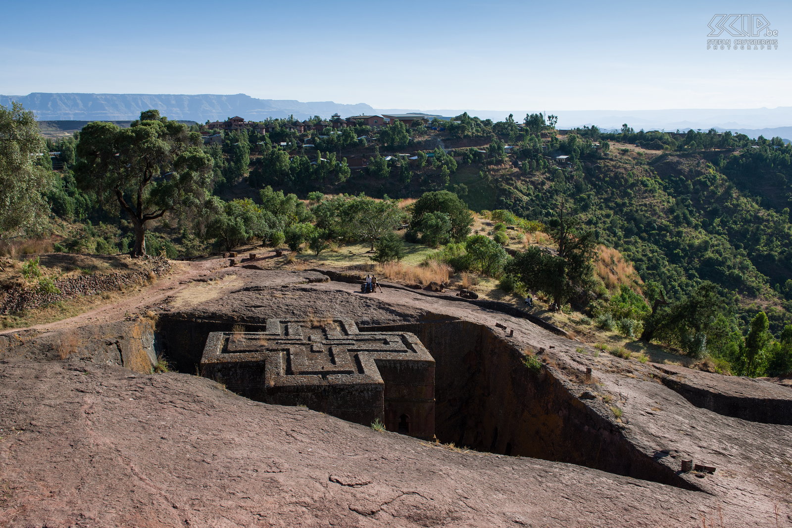 Lalibela - Bete Giyorgis church The most beautiful and famous church is Bete Giyorgis/Bieta Ghiorghis (Church of Saint George). This isolated monolith is about 15m high. Stefan Cruysberghs